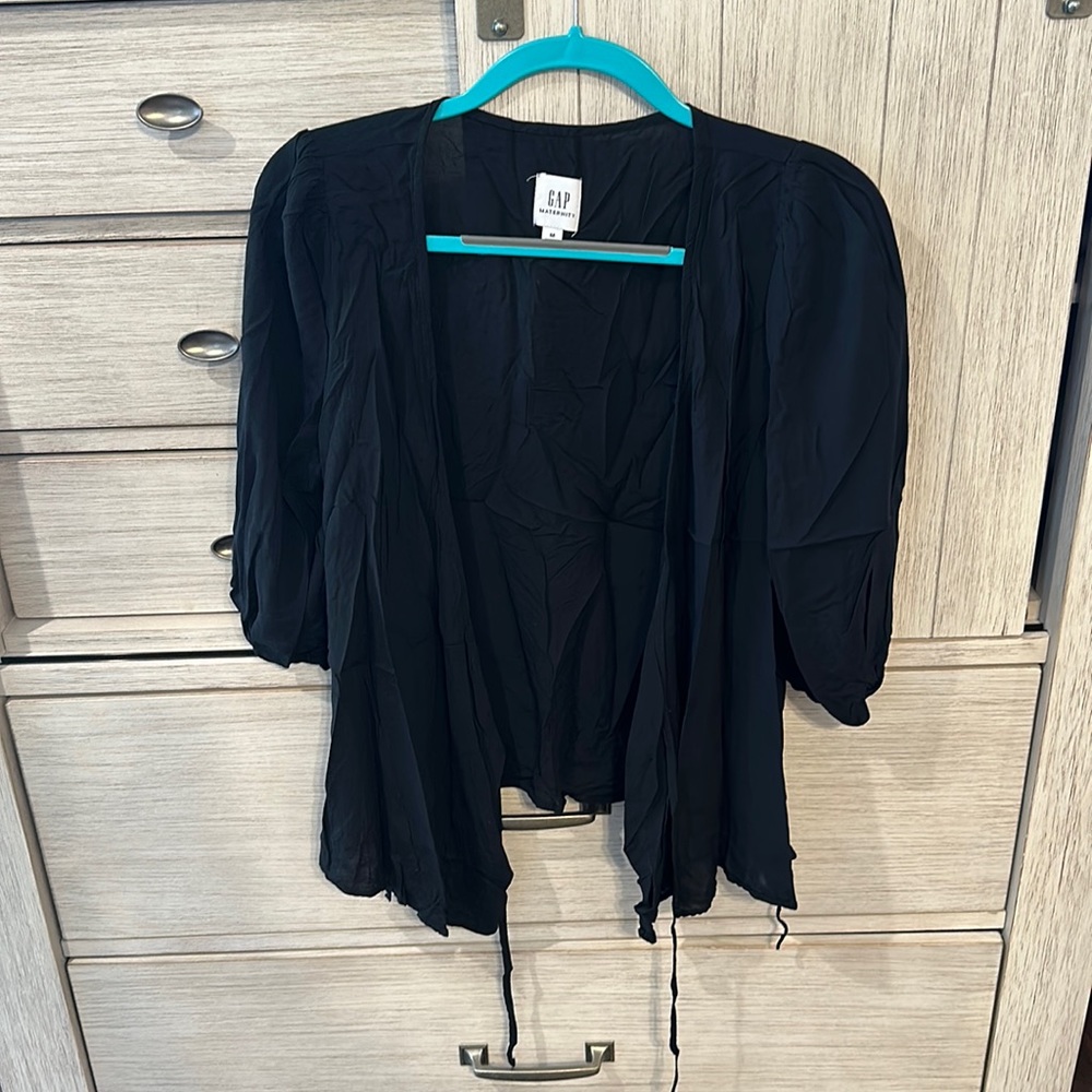 Maternity wrap top.